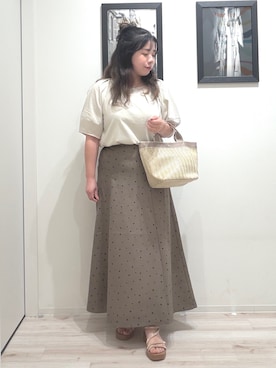 「SHOO・LA・RUE（シューラルー）の【S-LL/洗濯機可/セットアップ可】軽凛(かろりん) ひんやりタックブラウス（シャツ/ブラウス、ベージュ系）」を使った、まちゃんなちゃんさん（レディース・158cm）の夏コーディネート