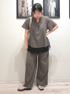 「SHOO・LA・RUE（シューラルー）の【S-LL/洗濯機可】軽凛(かろりん)ひんやり スキッパー裾レースブラウス（シャツ/ブラウス、ブラウン系）」を使った、まちゃんなちゃんさん（レディース・158cm）の夏コーディネート