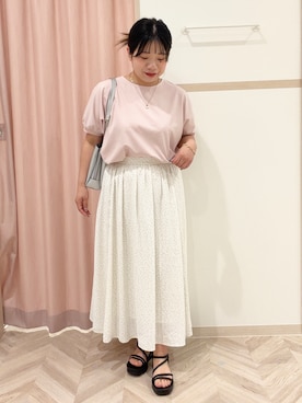 「SHOO・LA・RUE（シューラルー）の【ひんやり/洗濯後しわになりにくい】インせず着られる さらっとタッチのドルマンブラウス（シャツ/ブラウス、ピンク系）」を使った、まちゃんなちゃんさん（レディース・158cm）の春コーディネート
