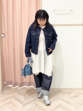 「SHOO・LA・RUE（シューラルー）の【SHOO・LA・RUE DENIM/S-LL/高レビュー】大人のための ノーカラーデニムジャケット（デニムジャケット、ブルー系）」を使った、まちゃんなちゃんさん（レディース・158cm）の冬コーディネート