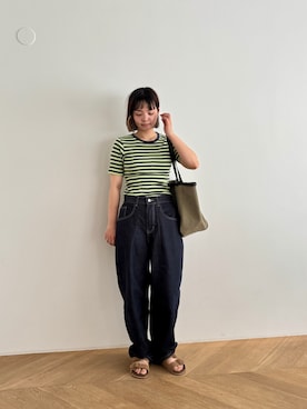 「CANAL JEAN（キャナルジーン）のMUCH MORE　レザーパイピングトートバッグ（トートバッグ、ベージュ系）」を使った、yuaさん（レディース・163cm）の夏コーディネート