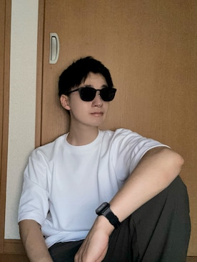 「アイテム（デジタル腕時計）」を使った、takumi 타쿠미さん（メンズ・160cm）の夏コーディネート