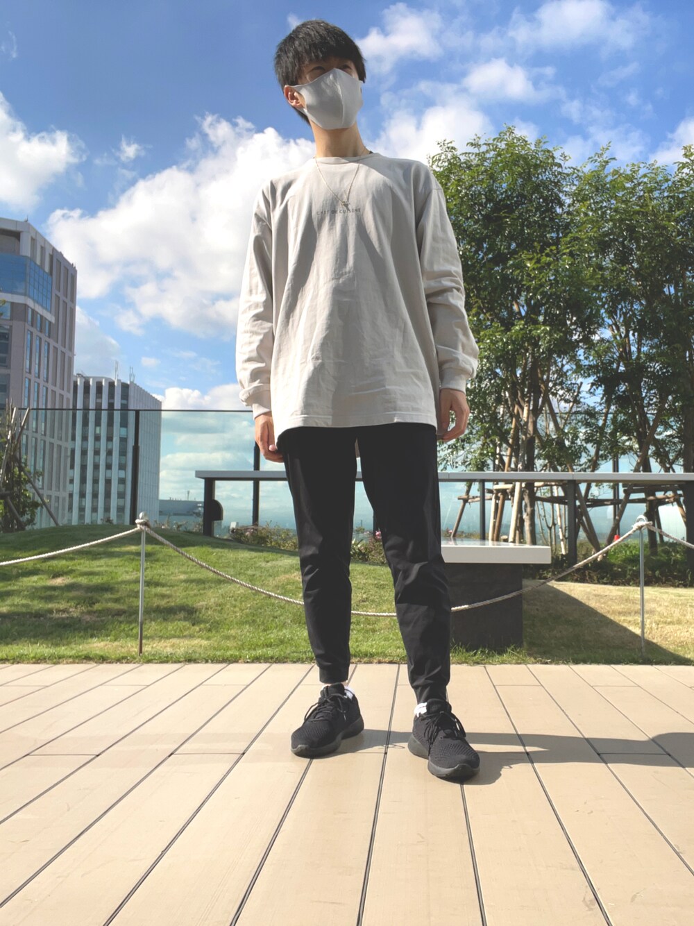 「今日のコーデ、秋のコーデ、大人コーデ、お洒落さんとつながりたい、低身長、ロンT」｜「green label relaxingのアイテム（Tシャツ/カットソー、ベージュ系）」を使った、takumi 타쿠미さん（メンズ・161cm）の秋コーディネートの1枚目の写真
