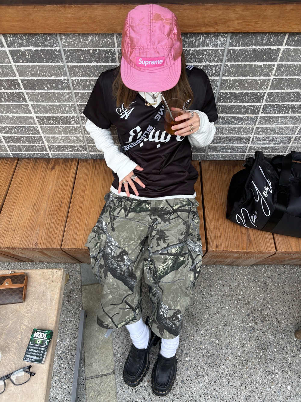 Supreme ピンク ワークキャップ Supreme のキャップ（ピンク系）を使った人気ファッション