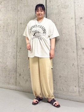 「サテンパンツ」｜「アイテム（サンダル）」を使った、sakaiさん（レディース・158cm）の夏コーディネート