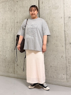 「KBF（ケイビーエフ）のオーバーサイズプリントTEE（Tシャツ/カットソー、グレー系）」を使った、sakaiさん（レディース・158cm）の春コーディネート