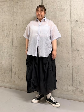 「KBF（ケイビーエフ）のシアーストライプBIGシャツ（シャツ/ブラウス、パープル系）」を使った、sakaiさん（レディース・158cm）の春コーディネート