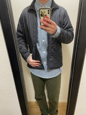 「古着のアイテム（パンツ、グリーン系）」を使った、takuさん（メンズ・174cm）の冬コーディネート