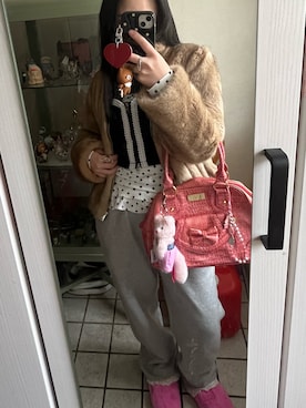 「ファーサンダル」｜harukaさん（レディース・156cm）の冬コーディネート