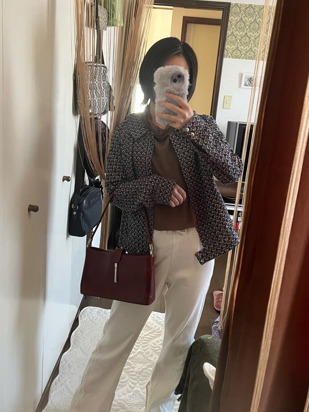 MARC JACOBSのデニムジャケットを使った人気ファッション
