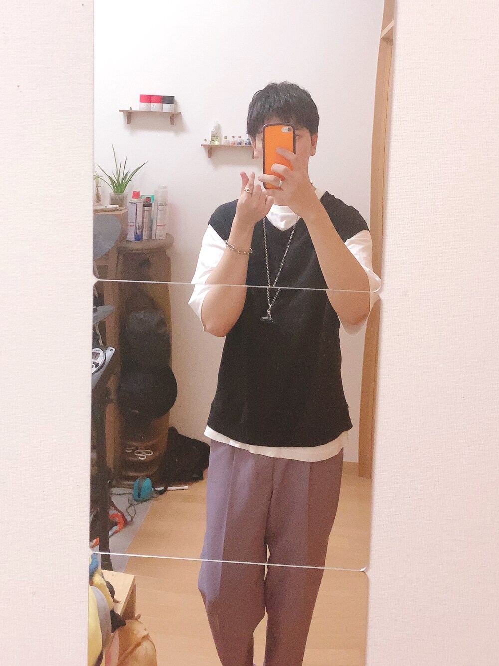 「Vivienne Westwoodのアイテム（ネックレス、ブルー系）」を使った、bashoさん（メンズ・171cm）の夏コーディネートの1枚目の写真