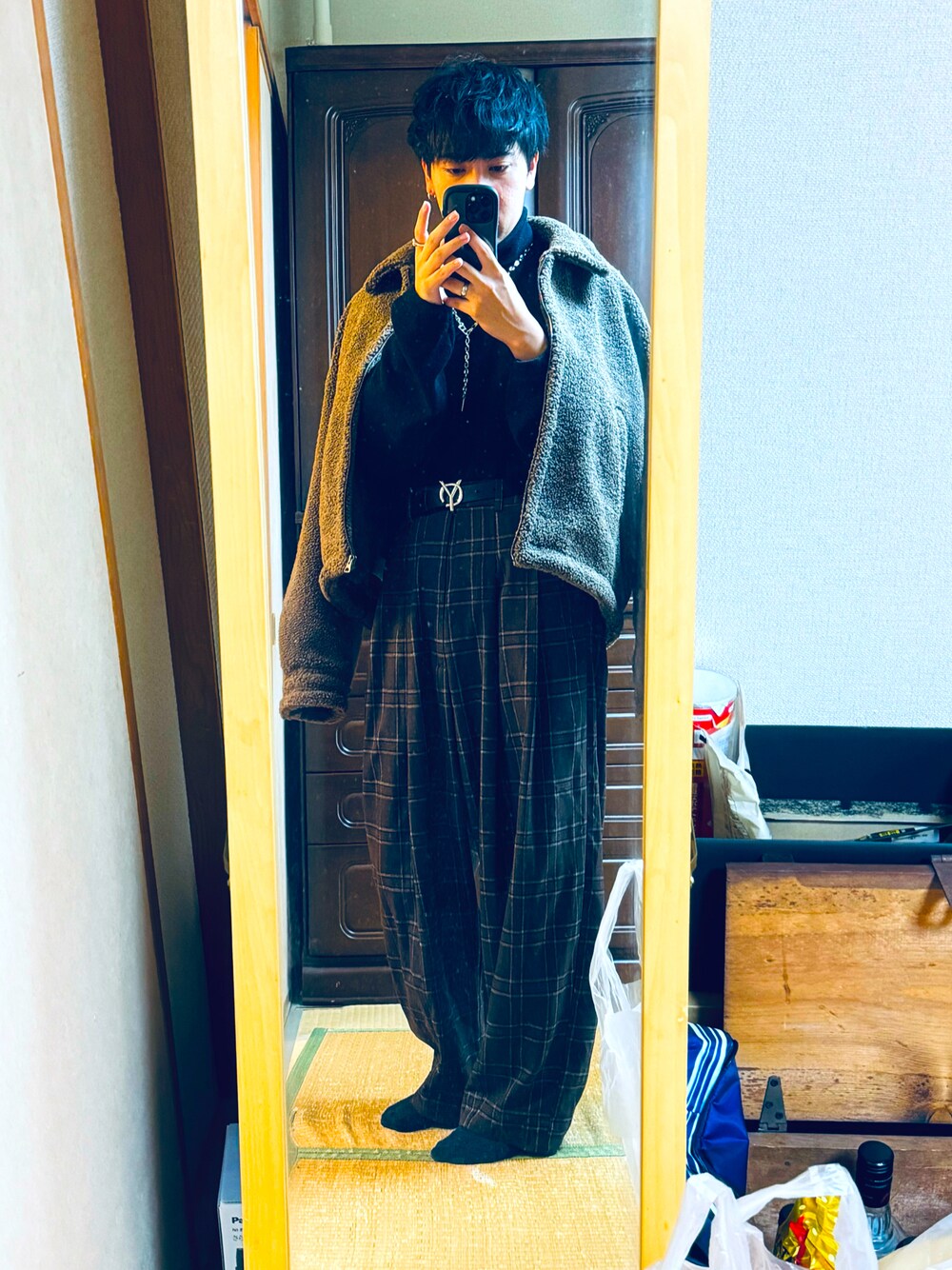 「WYM LIDNMのOVERSIZED BOA BLOUSON（ブルゾン、ブラウン系）」を使った、bashoさん（メンズ・171cm）の冬コーディネートの1枚目の写真
