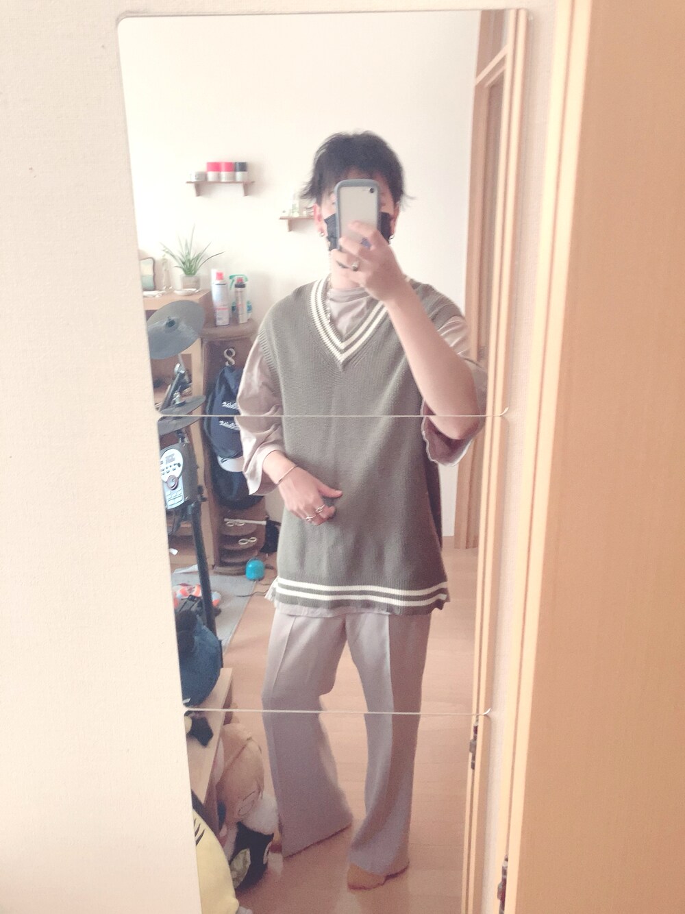 「お洒落さんとつながりたい」｜「GUのアイテム（ベスト、グリーン系）」を使った、bashoさん（メンズ・171cm）の秋コーディネートの1枚目の写真