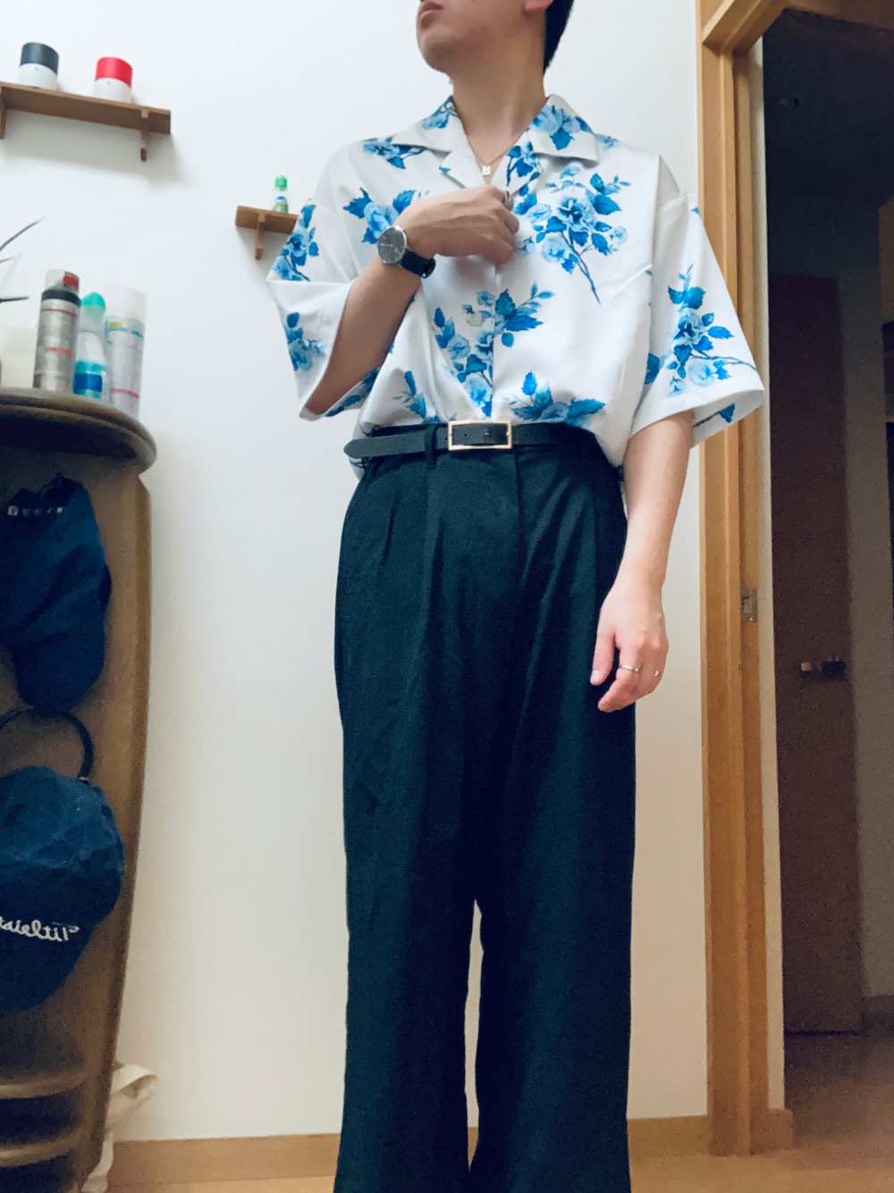 「夏コーデ、柄シャツ、HARE」｜「#203のアイテム（ネックレス、ゴールド系）」を使った、bashoさん（メンズ・171cm）の春コーディネートの1枚目の写真