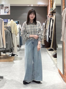 「LOWRYS FARM（ローリーズファーム）のハイウエストバギーデニム 637569（デニムパンツ、ブルー系）」を使った、manaty.さん（レディース・159cm）の春コーディネート