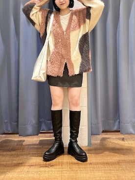 「インナーカラー」｜「アイテム（グレー系）」を使った、manaty.さん（レディース・159cm）の秋コーディネート