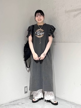 「インナーカラー」｜「アイテム（グレー系）」を使った、manaty.さん（レディース・159cm）の夏コーディネート