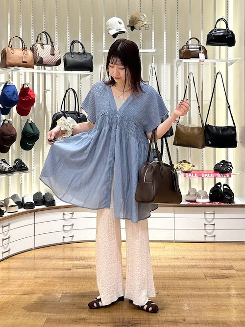と*ば様 LOWRYS FARM シャーリングチュニックフレンチスリーブ　ブルー LOWRYS FARM シャーリングチュニックフレンチスリーブ ブルー