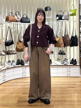 「LOWRYS FARM（ローリーズファーム）のアイテム（トートバッグ）」を使った、manaty.さん（レディース・159cm）の秋コーディネート