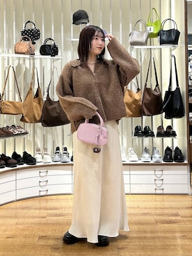 「アイテム（チョーカー）」を使った、manaty.さん（レディース・159cm）の秋コーディネート