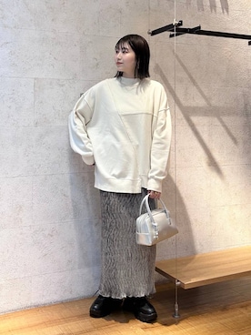 「インナーカラー」｜「アイテム（グレー系）」を使った、manaty.さん（レディース・159cm）の秋コーディネート