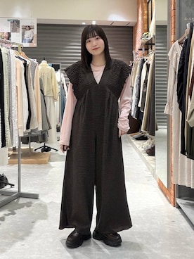 「LOWRYS FARM（ローリーズファーム）のステンレスフープチョーカー 127295（チョーカー、ゴールド系）」を使った、manaty.さん（レディース・159cm）の春コーディネート