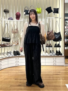 「アイテム（チョーカー）」を使った、manaty.さん（レディース・159cm）の秋コーディネート