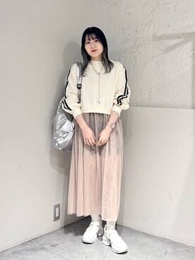 「アイテム（バックパック/リュック、シルバー系）」を使った、manaty.さん（レディース・159cm）の春コーディネート