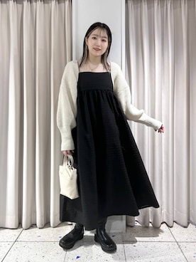 「アイテム（ピアス（両耳用））」を使った、manaty.さん（レディース・159cm・20代）の秋コーディネート