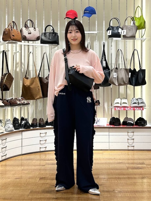 LOWRYS FARM（ローリーズファーム）の「MLBサイドフリル