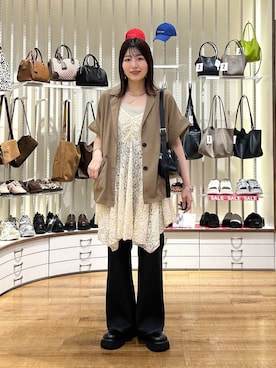 「アイテム（チョーカー）」を使った、manaty.さん（レディース・159cm・20代）の秋コーディネート