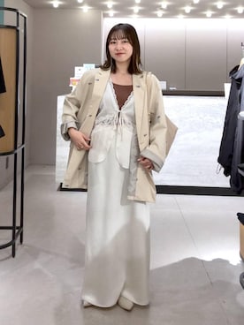 「LOWRYS FARM（ローリーズファーム）のストレッチサテンスカート　 290120（スカート、ホワイト系）」を使った、これとすさん（レディース・150cm）の春コーディネート