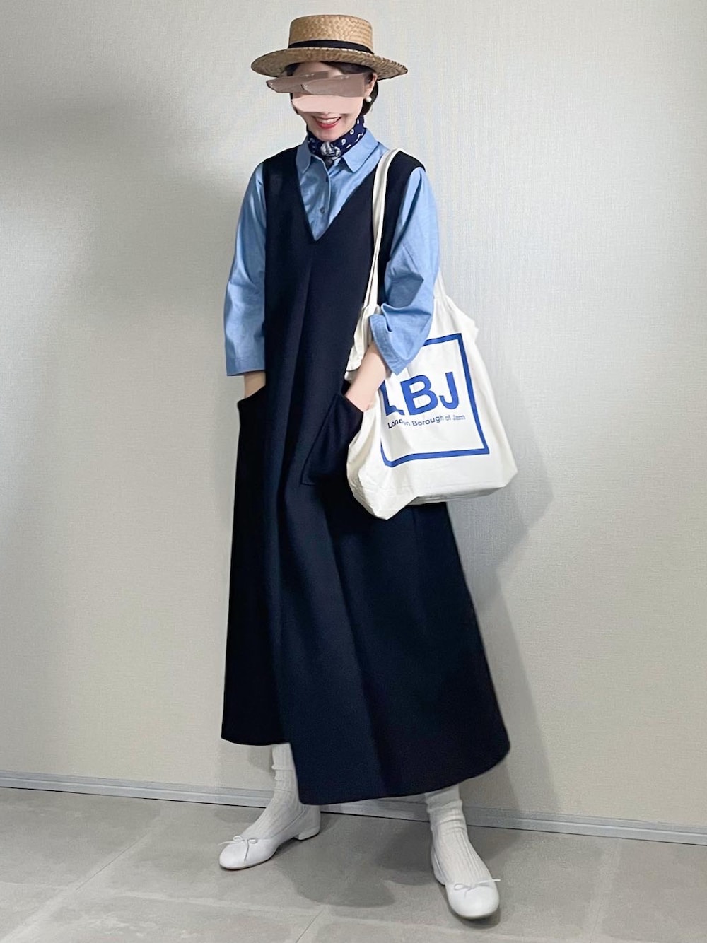 「春コーデ、麦わら帽子、カンカン帽、ワンピース、スカーフ、バンダナ、ジャンパースカート、ダンガリーシャツ、バレエシューズ、夏コーデ」｜「BEAMS BOYのCableami ×BEAMS BOY / ボーダー ハット（ハット、ベージュ系）」を使った、あさこさん（レディース・164cm）の春コーディネートの1枚目の写真