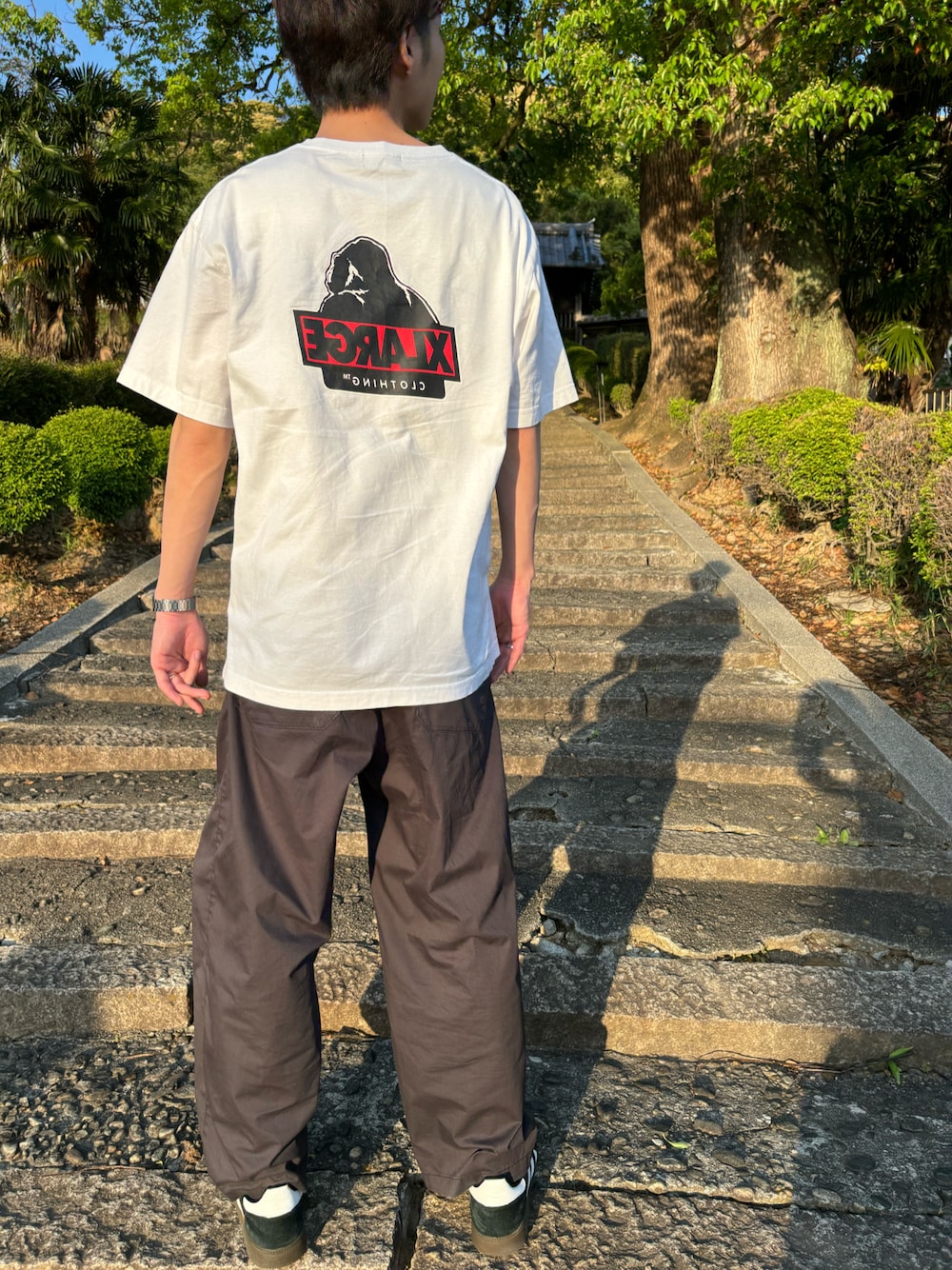 「春夏コーデ、半袖シャツ、XLARGE、adidas、GU、CASIO」｜「GUのアイテム（スラックス、ブラック系）」を使った、ケイさん（メンズ・173cm）の春コーディネートの1枚目の写真