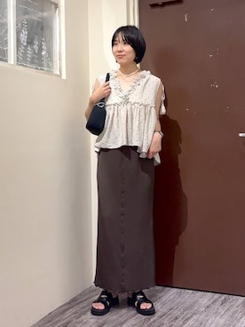 「mysty woman（ミスティウーマン）のカットジャカードナロースカート　1046948（スカート、ブラウン系）」を使った、たっつんさん（レディース・166cm）の夏コーディネート