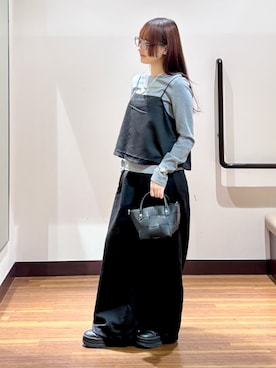 「SMELLY（スメリー）のアイテム」を使った、とももももさん（レディース・157cm）の秋コーディネート