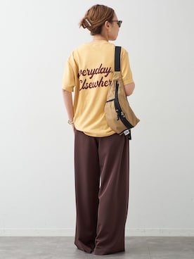 「Deuxieme Classe（ドゥーズィエムクラス）の*Effortless パンツ（その他パンツ、ブラウン系）」を使った、MIOさん（レディース・149cm）の夏コーディネート