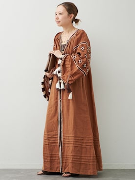 「Deuxieme Classe（ドゥーズィエムクラス）のLily DRESS（ワンピース、ブラウン系）」を使った、MIOさん（レディース・149cm）の夏コーディネート