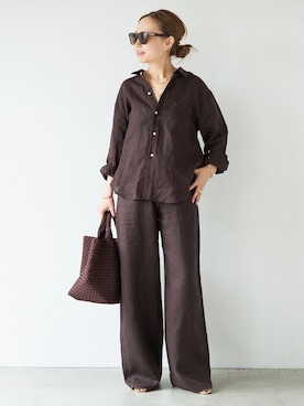 「Citizens of humanity（シチズンズオブヒューマニティー）の【CITIZENS of HUMANITY/シチズンズ・オブ・ヒューマニティ】 kayla shrunken（シャツ/ブラウス、ブラウン系）」を使った、MIOさん（レディース・149cm）の春コーディネート