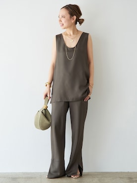 「raspail（ラスパイユ）の【Raspail/ラスパイユ】Standard Silk Pants（スラックス、ブラウン系）」を使った、MIOさん（レディース・149cm）の春コーディネート