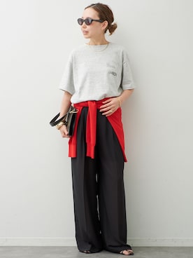 「Deuxieme Classe（ドゥーズィエムクラス）の*Minimal Sheer パンツ（スラックス、ブラック系）」を使った、MIOさん（レディース・149cm）の夏コーディネート