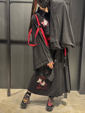 「REZEN（リゼン）の狐面刺繍スカート（スカート、レッド系）」を使った、闇ちゃんさん（レディース・157cm）の夏コーディネート