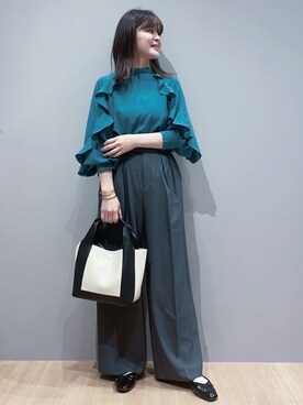 「OPAQUE.CLIP（オペークドットクリップ）の【定番】名品フラットバレエシューズ（パンプス、ブラック系）」を使った、misaさん（レディース・162cm）の秋コーディネート