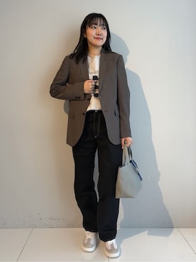 「TAKEO KIKUCHI（タケオキクチ）のアイテム（パンツ）」を使った、3o0eさん（レディース・169cm）の冬コーディネート