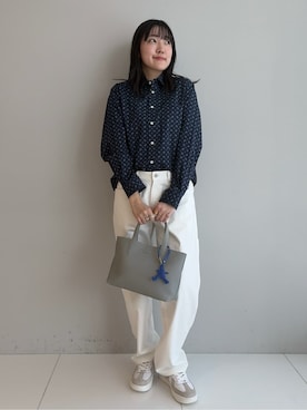 「TAKEO KIKUCHI（タケオキクチ）の【BOWLER HAT LABEL】小紋ペイズリープリント 長袖シャツ（シャツ/ブラウス、ブルー系）」を使った、3o0eさん（レディース）の春コーディネート