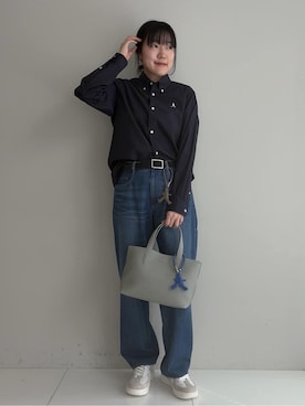 「アイテム（キーケース/キーアクセサリー、グレー系）」を使った、3o0eさん（レディース・169cm）の春コーディネート