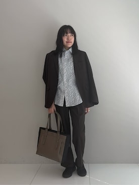 「TAKEO KIKUCHI（タケオキクチ）のアルビニリーフプリントジャージ（ビジネスシャツ、ホワイト系）」を使った、3o0eさん（レディース）の春コーディネート
