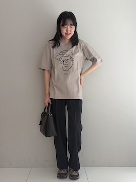 「TAKEO KIKUCHI（タケオキクチ）の【BOWLER HAT LABEL】TWギャバジン ワイドイージースラックス（スラックス、ブルー系）」を使った、3o0eさん（レディース）の春コーディネート