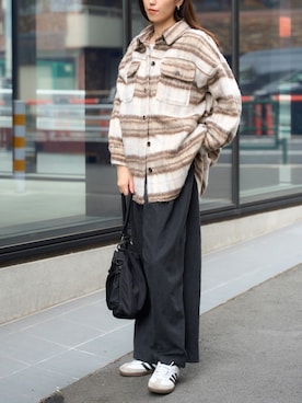 「TRIANGLE PALETTE（トライアングルパレット）のアイテム」を使った、TRIANGLE PALETTEさん（レディース・170cm）の秋コーディネート