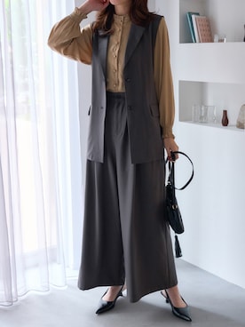 「アイテム（スーツベスト）」を使った、TRIANGLE PALETTEさん（レディース・170cm）の秋コーディネート